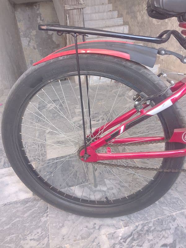 A good bicycle not used long time only use two months. 2