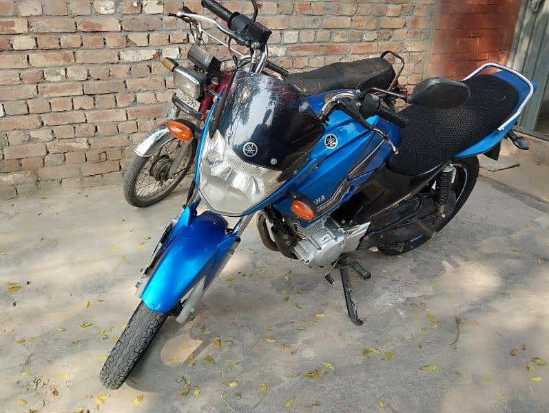 ybr 125 2105 clean bike 1