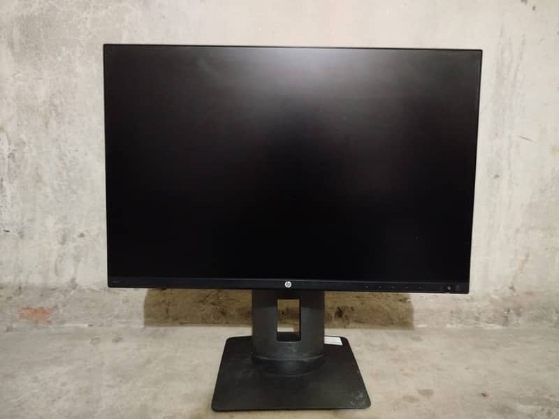 HP Z24n Wide Screen Monitor (Narrow Bezel Display) 2