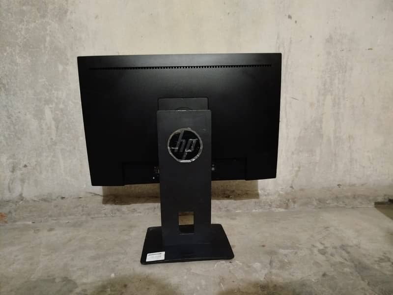 HP Z24n Wide Screen Monitor (Narrow Bezel Display) 5