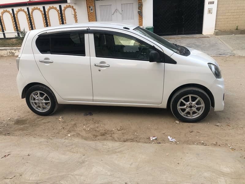 Daihatsu Mira 2014 2