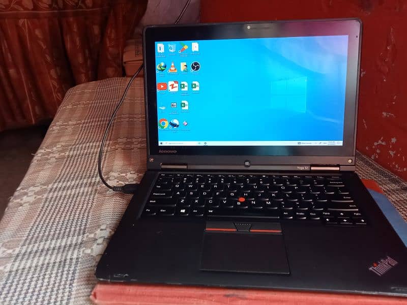 Lenovo yoga 12 core i5 5 generation 3