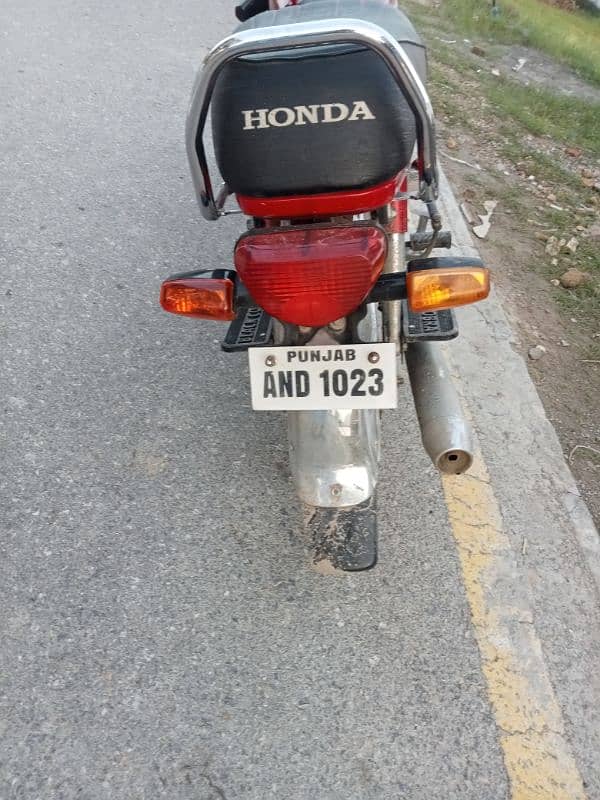 Honda CD 70 in use condition for sale 1