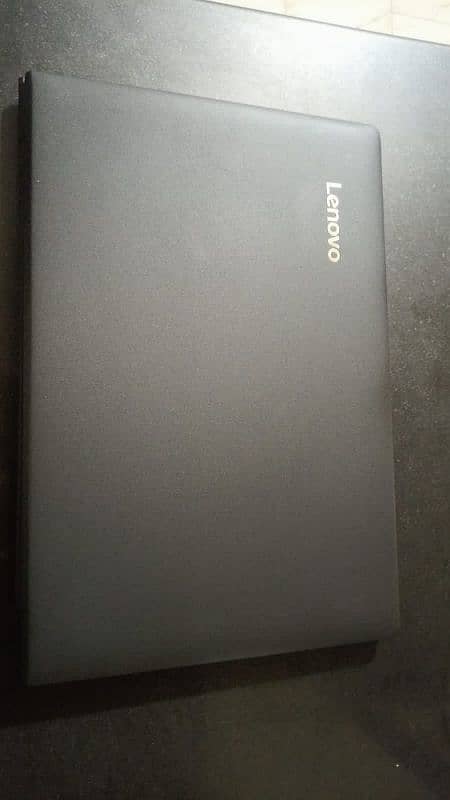 Lenovo IdeaPad laptop core i5 and 7th generation 4