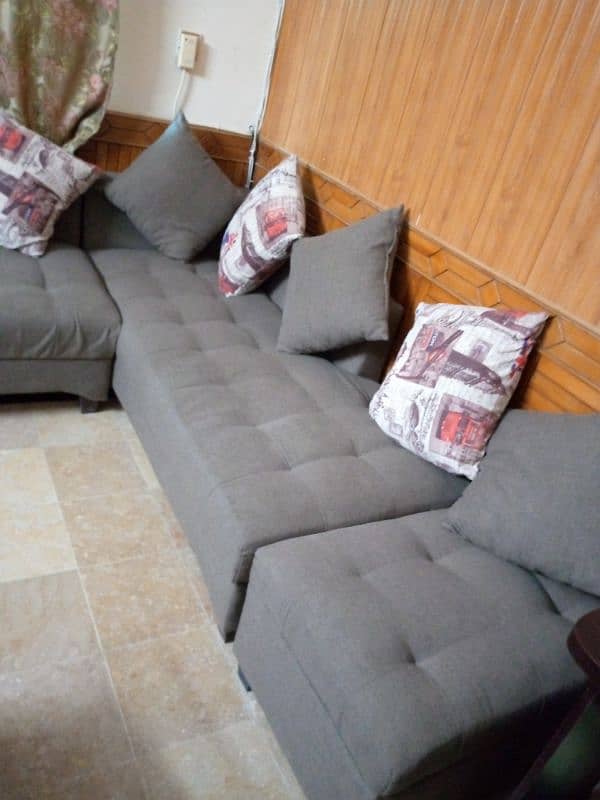 Good quality L shaped corner sofa 7 seater 1