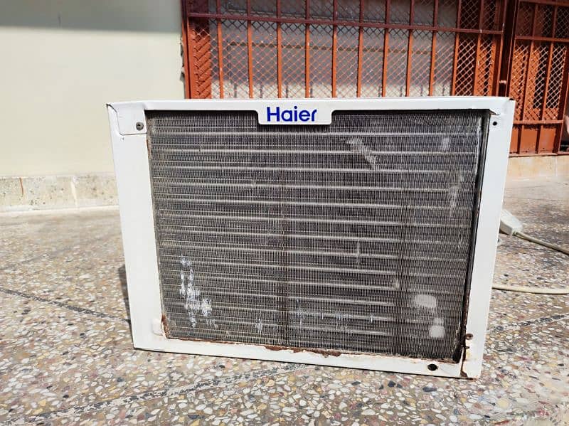 Haier imported window AC 4