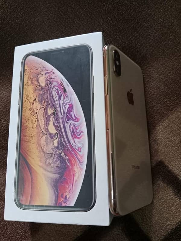 iPhone xs 1