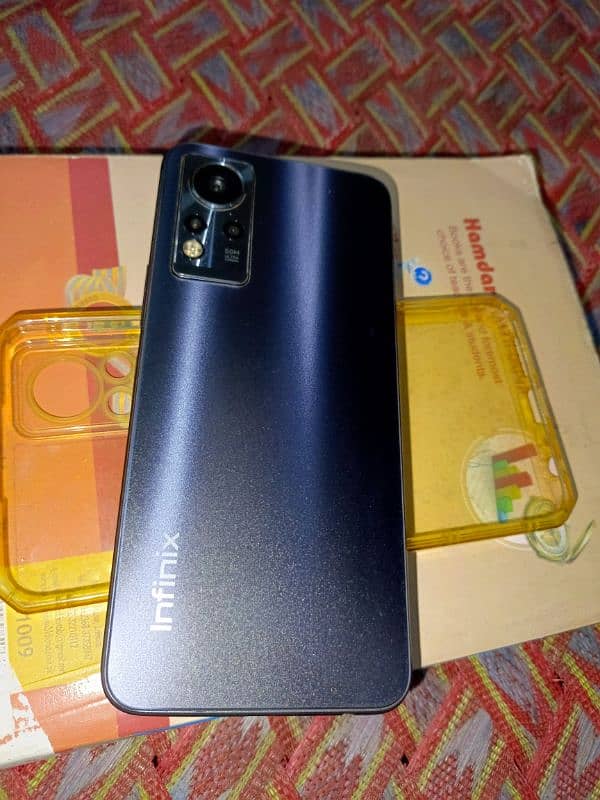 Infinix note 11   . . 6/128 6