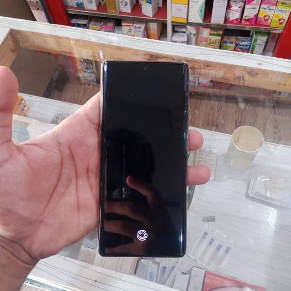 Tecno spark 20 pro plus. 6