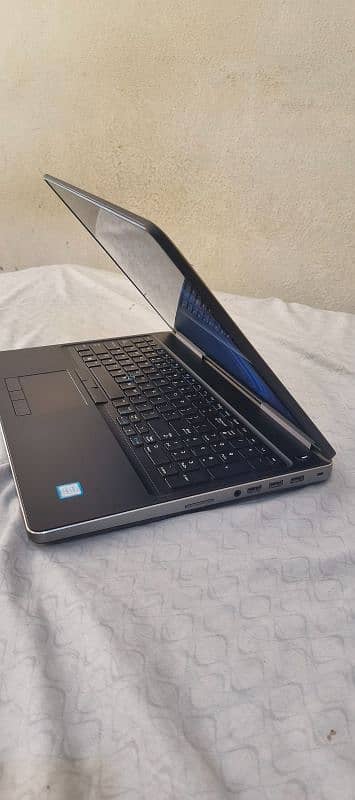 dell precision 7520 i7/7th gen 2