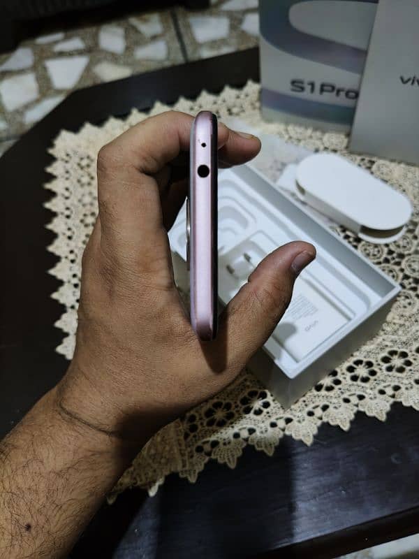 vivo s1pro 8