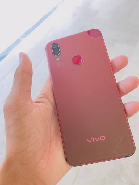 vivo y11 with boxx in good condition 4