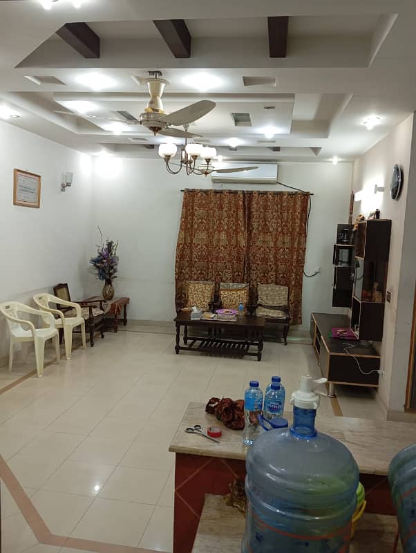 Upper portion for rent 4