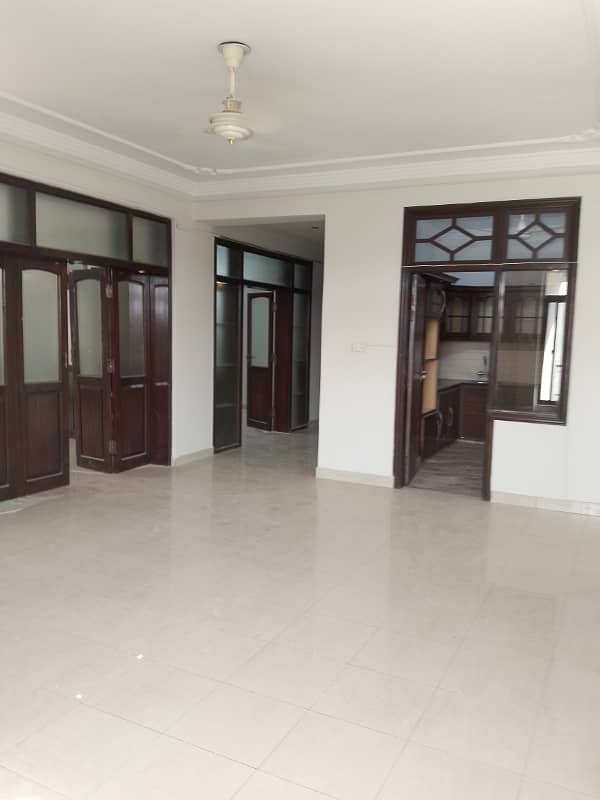 Apartment available for rent 4 bedroom with attached bathroom drawing dining TV lounge kitchen 3