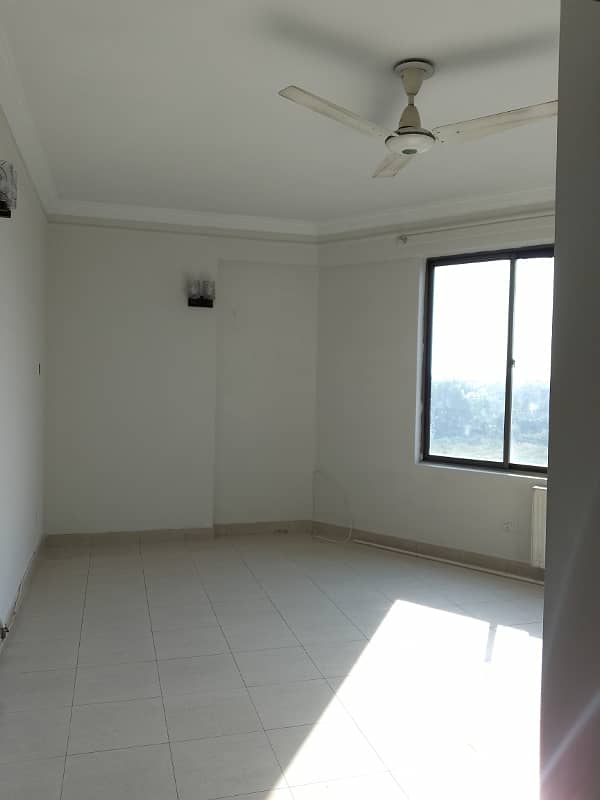 Apartment available for rent 4 bedroom with attached bathroom drawing dining TV lounge kitchen 12