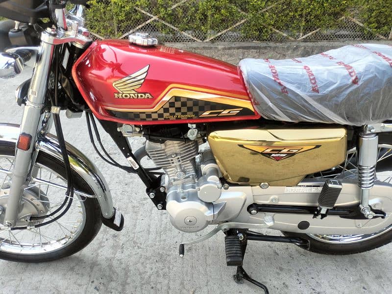 Honda CG125 special edition Rawalpindi number 03055228242 0