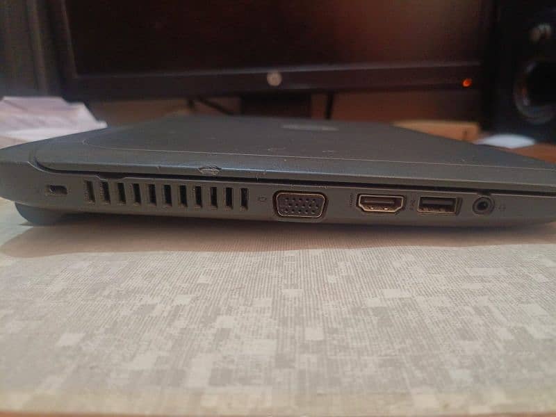 hp laptop ProBook 11-g2 with bag and charger 6