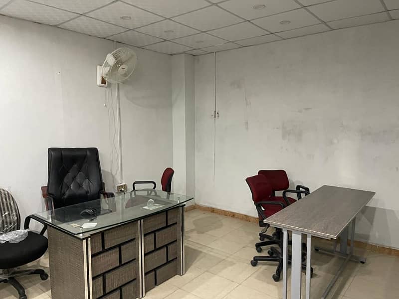 1500 Sqft Office Available For Rent At Jinnah Colony 0