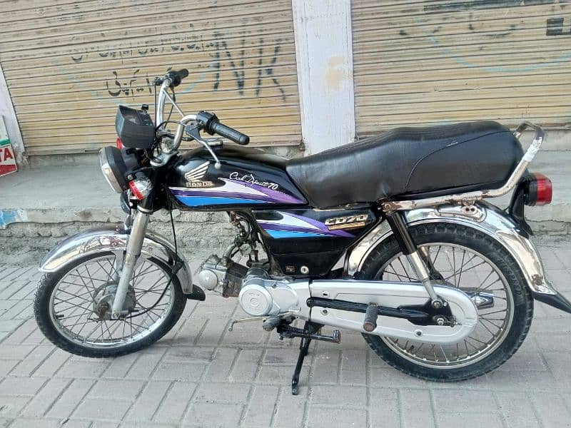 Honda 70 Model 2006 Sialkot Number 19