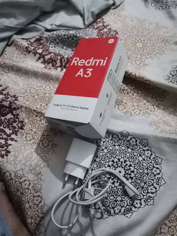 Redmi A3 4+4gb 64gb 4