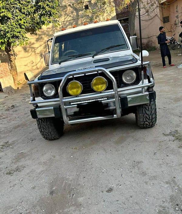 Mitsubishi Pajero 1989 1