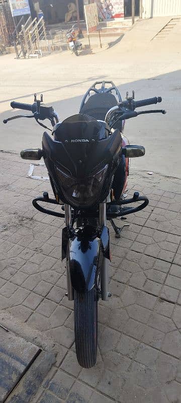 Honda cb150f 5