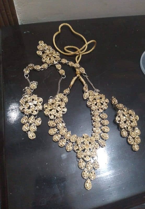 jewlery in good condition 7