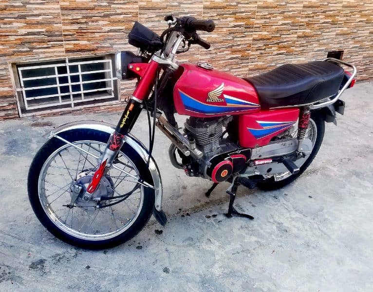 Honda 125 model 2007 lush condition 2