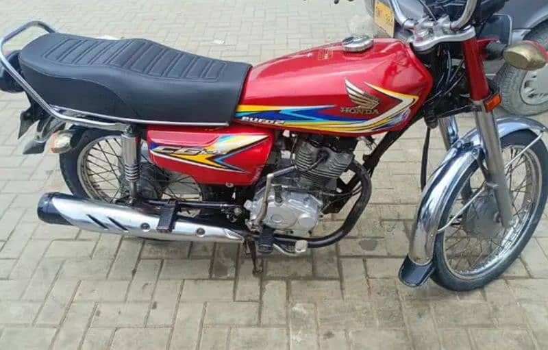 Honda CG 125 Bike. Call Number:03278290878 3