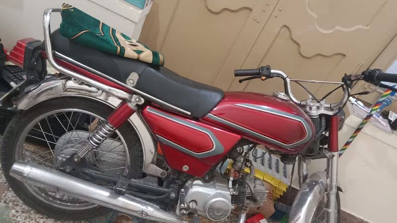 2021 model hai Islamabad number plate hai condition used urgent sale 1