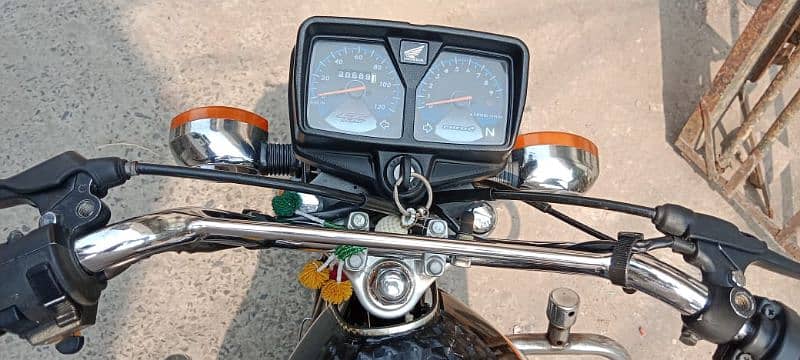 honda CG 125 new condition fst hand arjnt sell 11