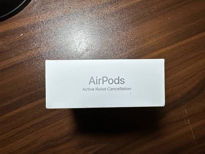 Apple Airpods 4 with Active Noise Cancellation 3