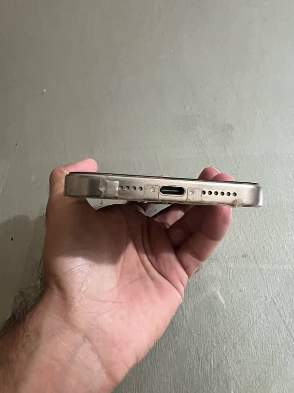 15 pro max 256gb hk non PTA 1