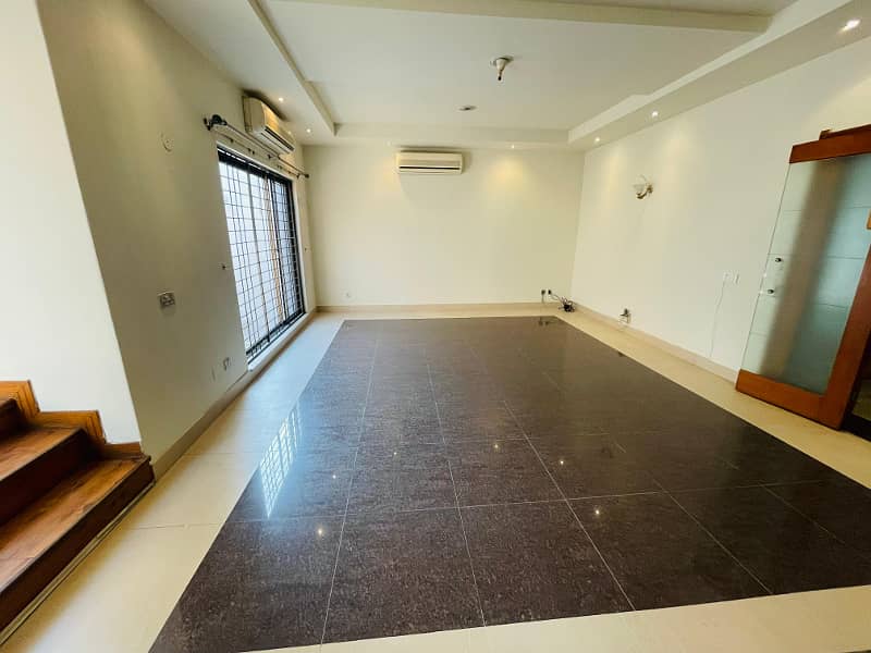 Original Pictures 1 Kanal Modern Design House For Rent In DHA Phase 3 Block Z Lahore 13