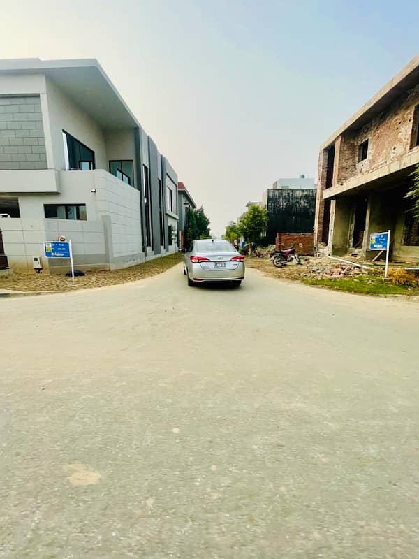 Secure Your Future with this 5 Marla Plot in Lake City Sector M-6 3