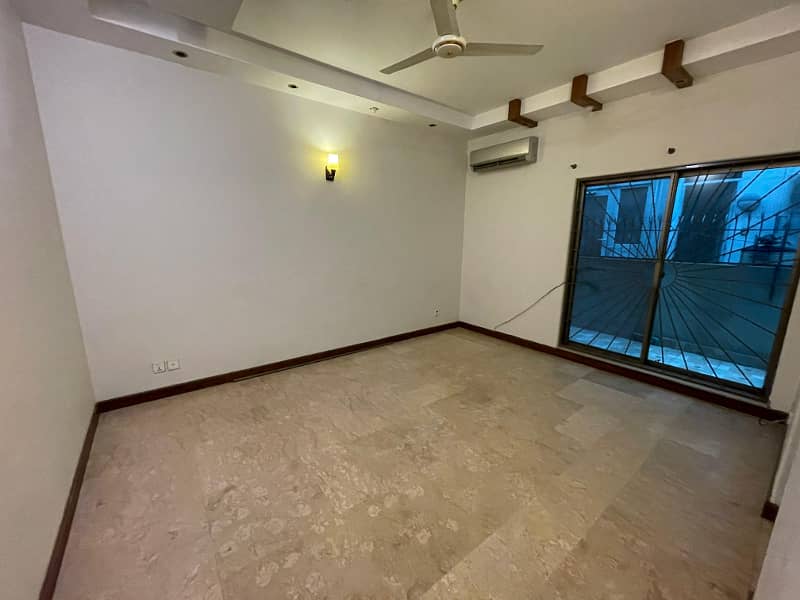 10 Marla Full House For Rent DD Block DHA Phase 4 11