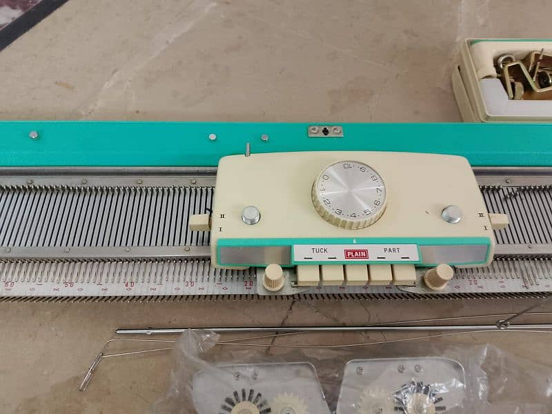 Brother's Knitting Machine (Manual, Model No. 4007160, Made in Japan) 6