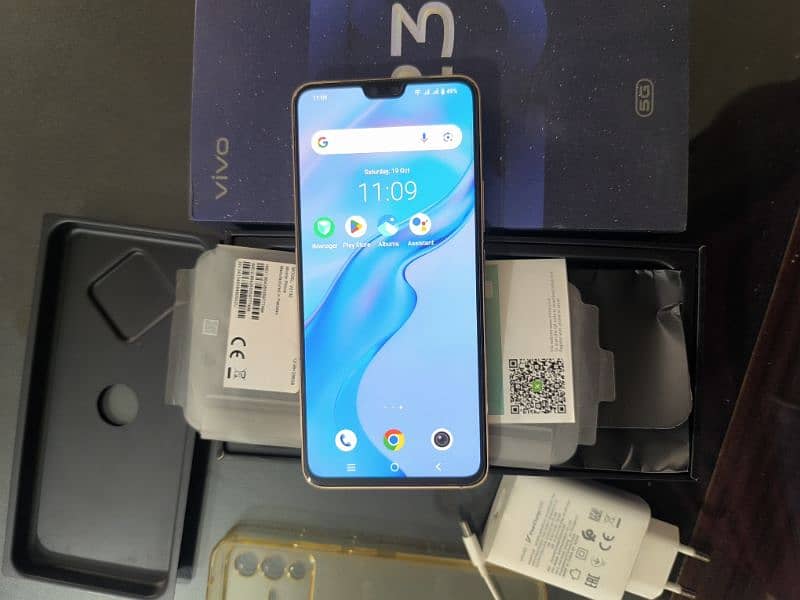 Vivo v23 5g  12+8/256 10