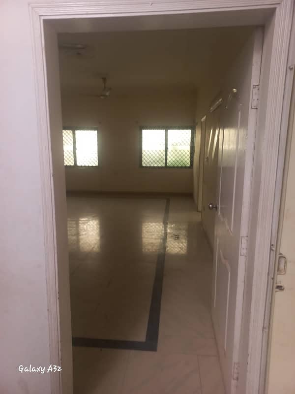 Portion 400 Sq Yards 4 BEDS DD Ground Floor Corner In Old Raviyaan Society Main University Road Gulistan e Jauhar 2