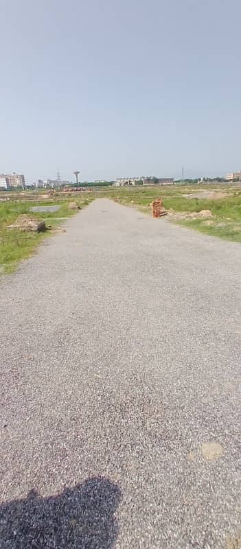 I-16/2 (30x60) Corner plot on dabble road for sale 2