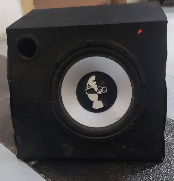 Sub-Woofer 4