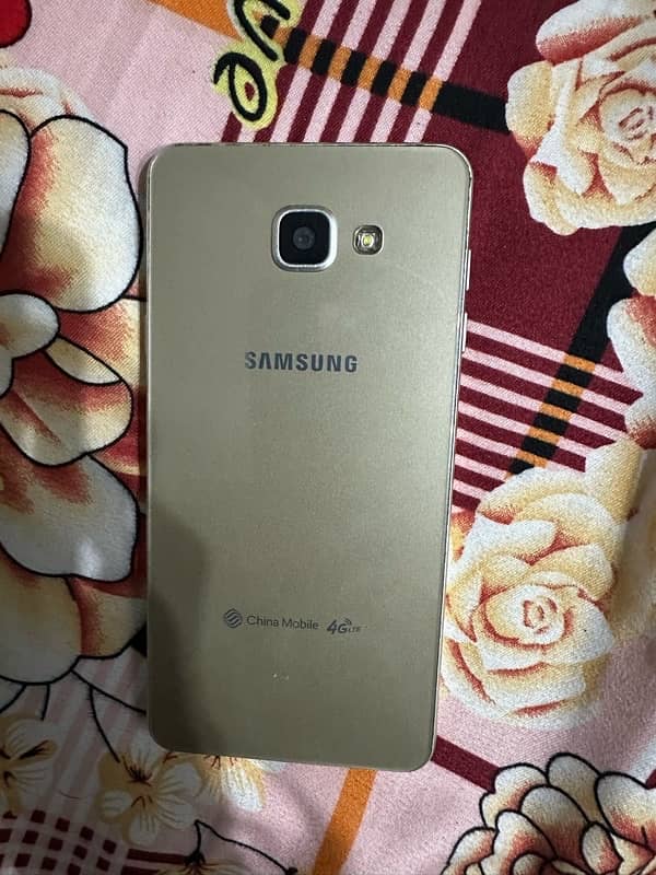 samsung a7 3/32 pta approved  1sim 1 non aproved jo msly ad men likha 2