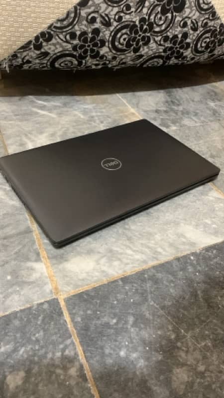 Dell lattitude 5400 ci5 8th gen 0