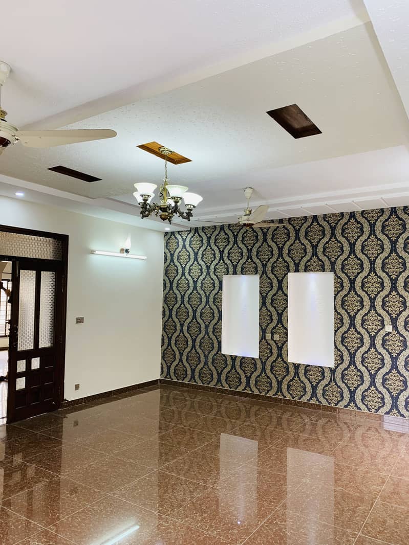 10 MARLA BEAUTIFUL HOUSE FOR RENT IN DHA PHASE 2 ISLAMABAD 1