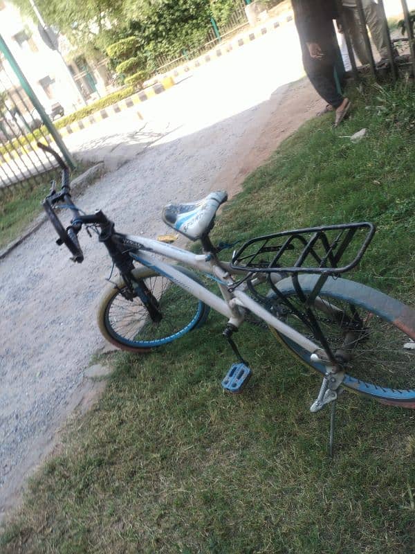 CYCLES FOR SALE BEST CONDITION  HY URGENT SALE 4