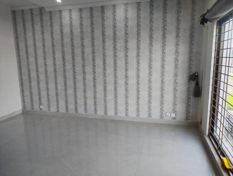 Non Furnished 10 Marla Beautifull House Available For Rent in DHA Lahore Cantt 6