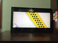 SONY BRAVIA LCD TV 40inch: minor fault vertical line