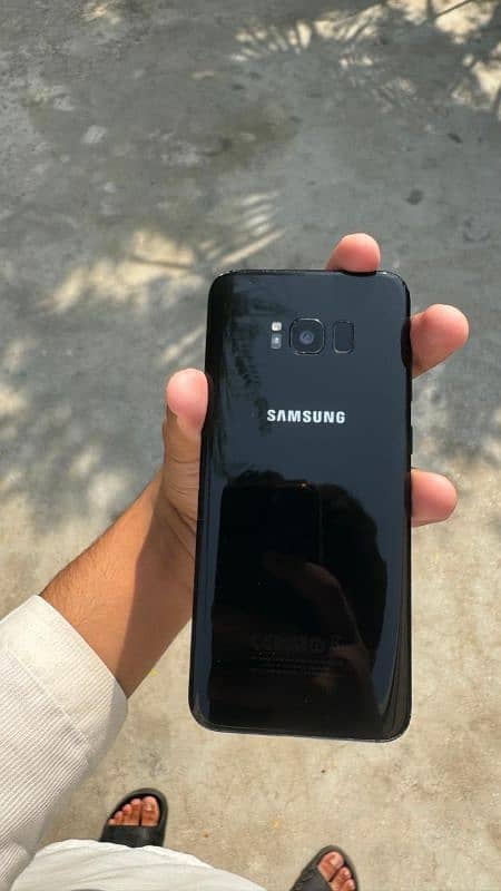 Samsung Galaxy S8+ | 4 GB RAM , 64 GB ROM 9