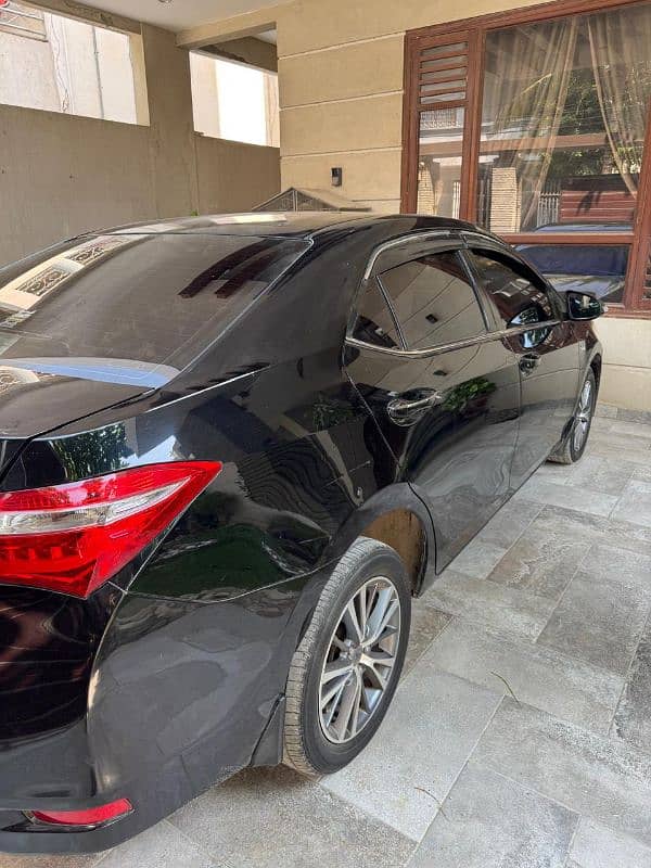 Toyota Corolla Altis 1.6 2015 1