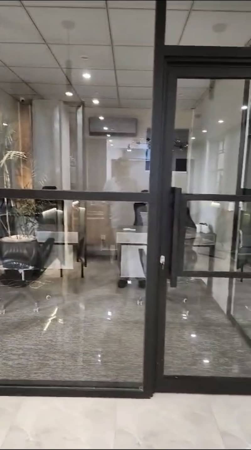 3000 Square Feet Semi Furnished Commercial Office MM Alam Road 15